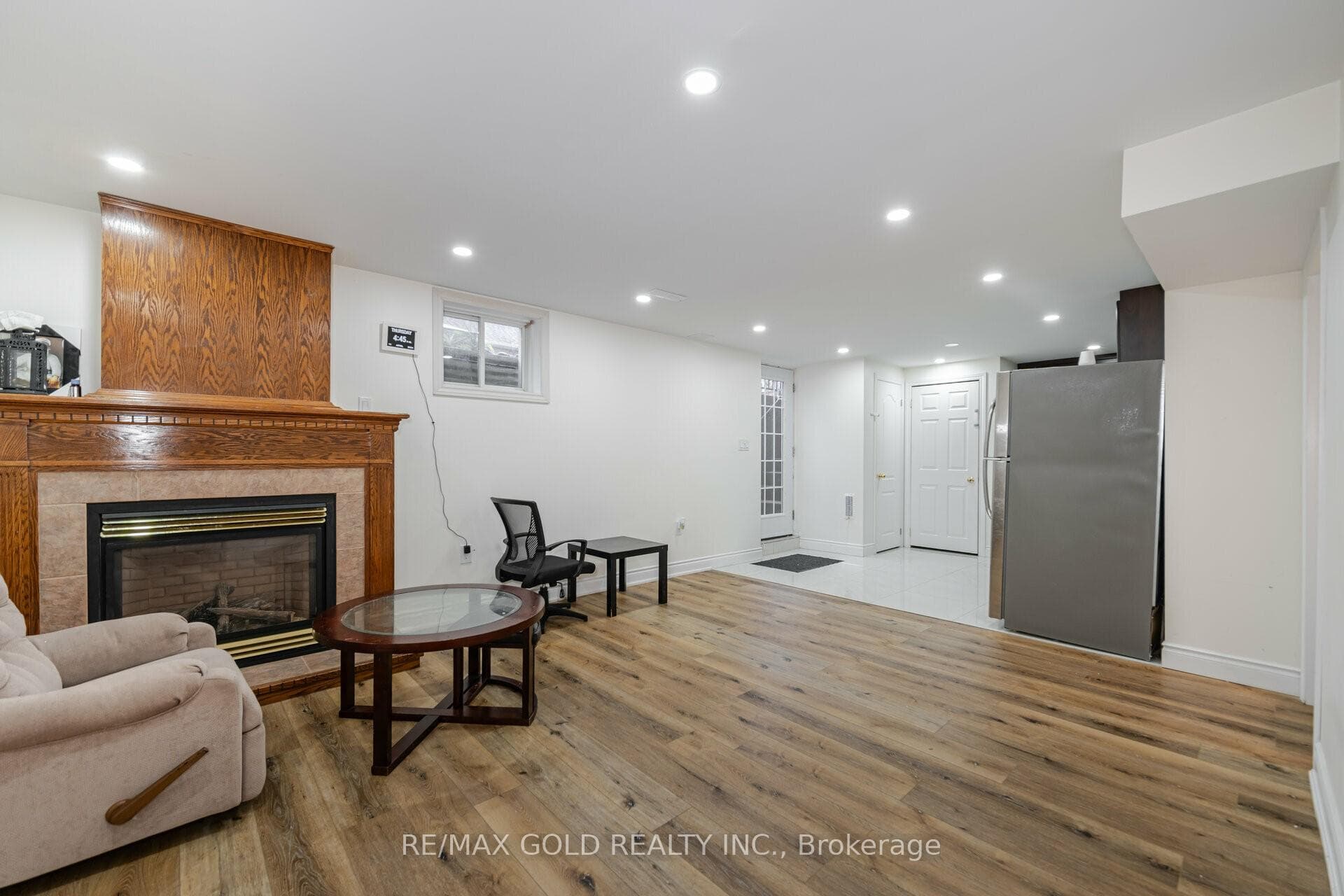 20 Valleybrae Court photo 24