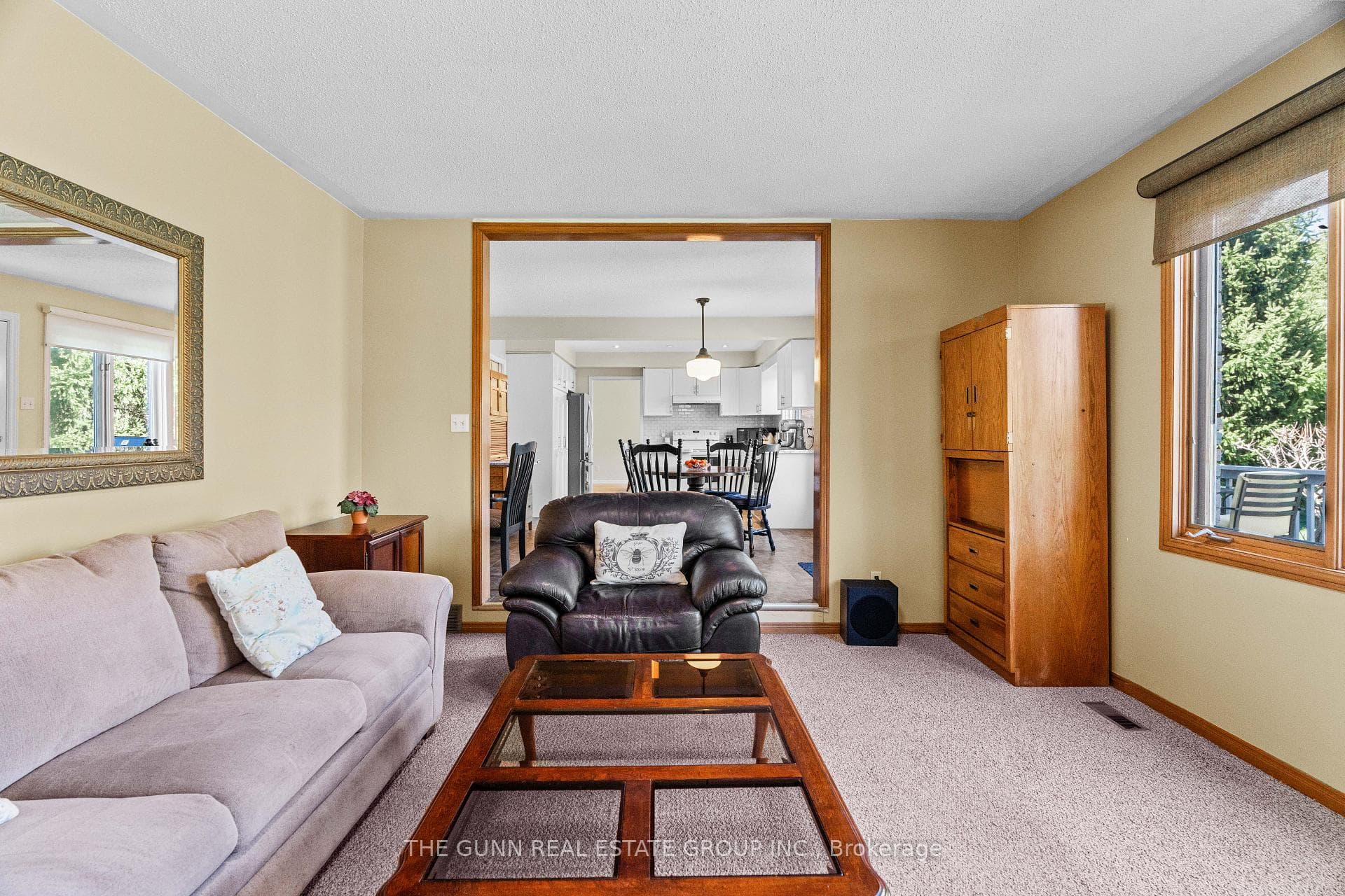 3934 Stacey Crescent photo 15