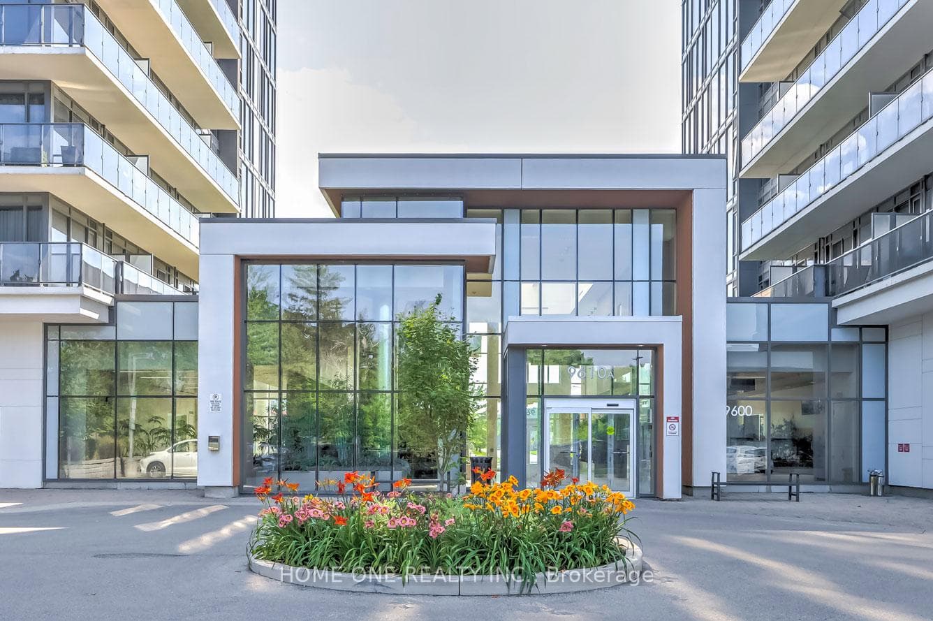 9608 Yonge Street Unit 711A photo 2