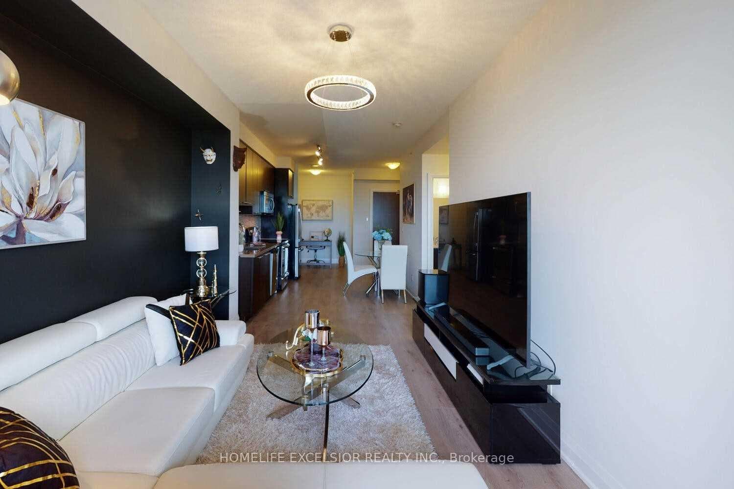7161 Yonge Street Unit 2523 photo 9