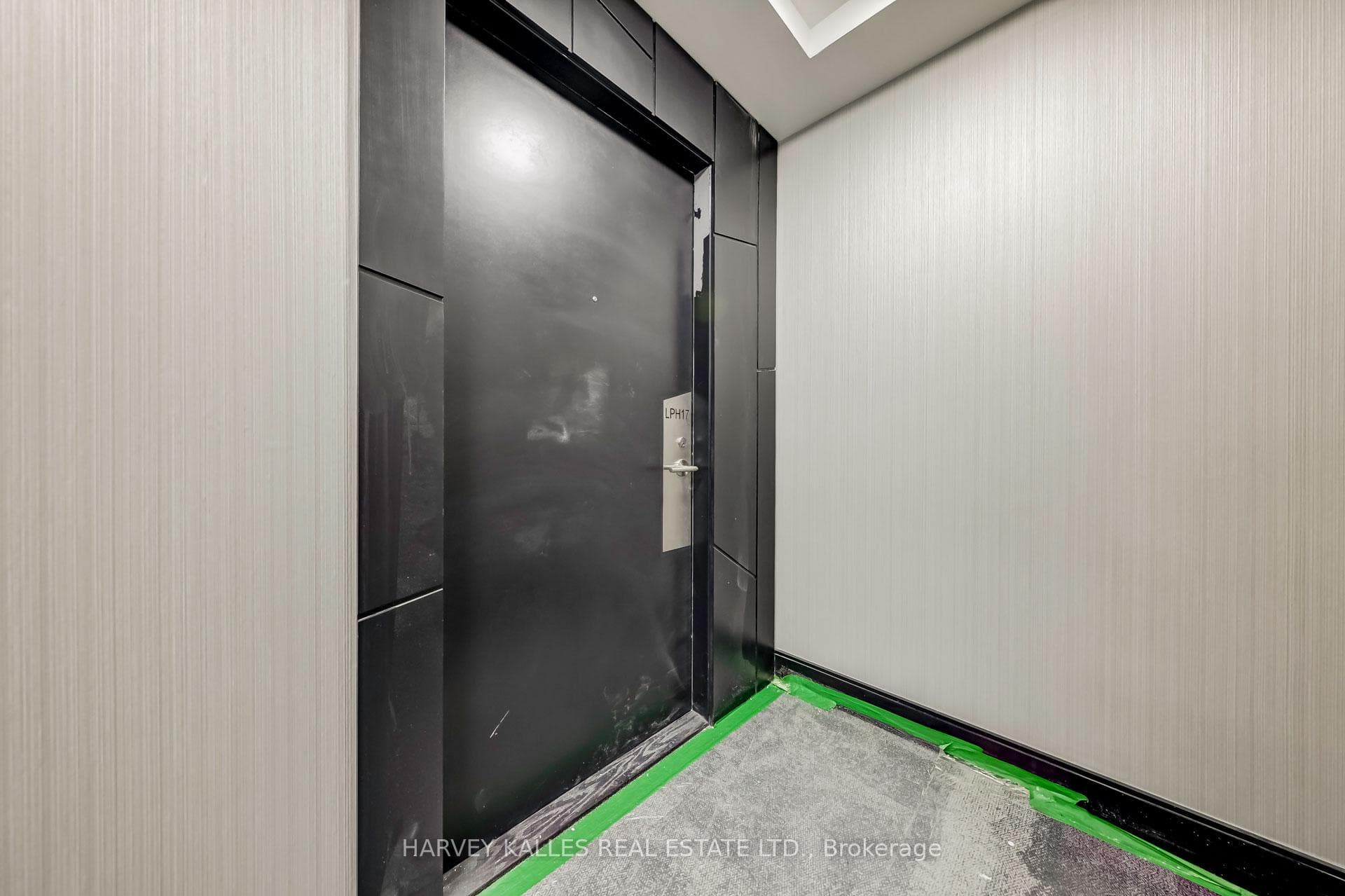 50 Dunfield Street Unit Lph17 photo 3
