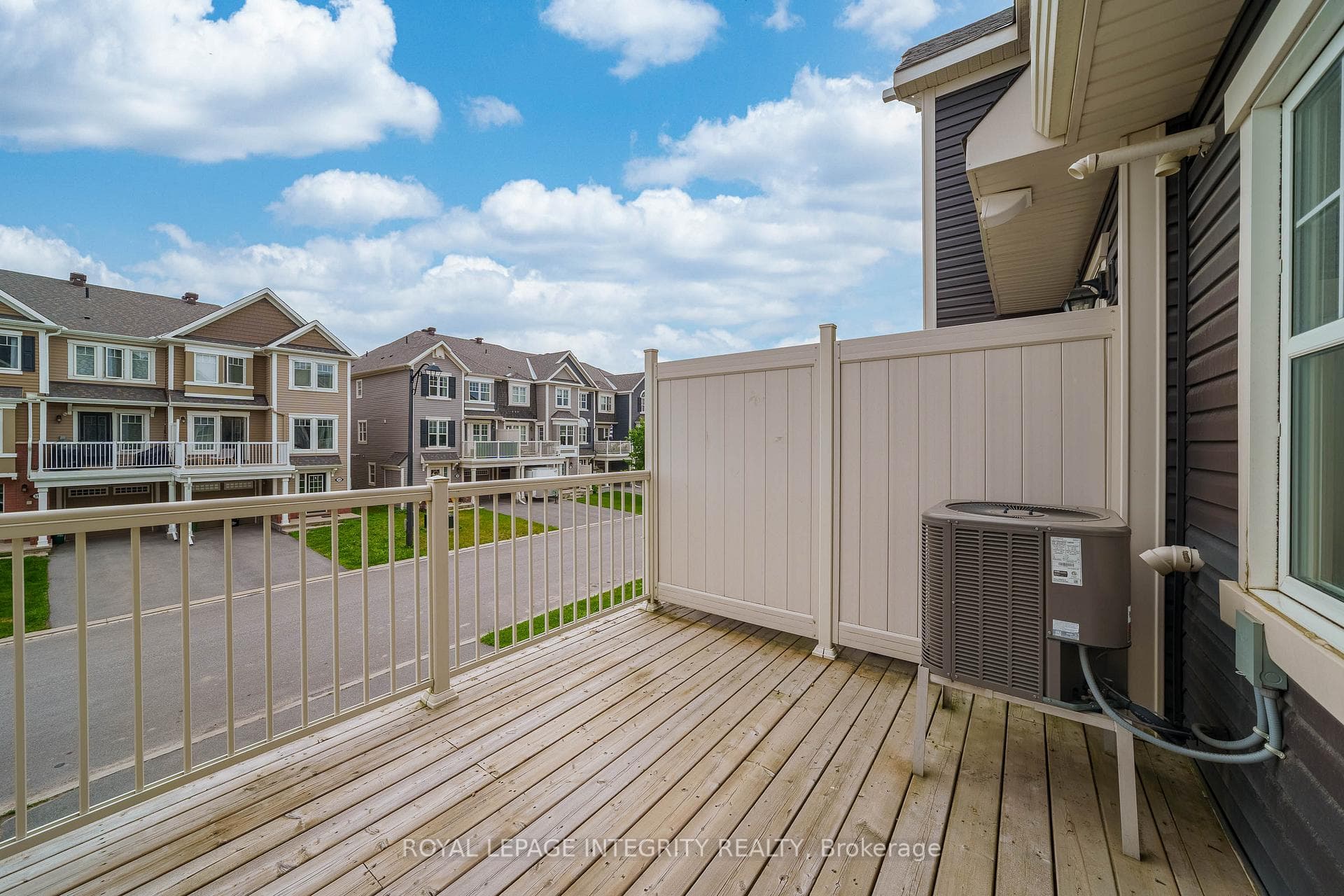 311 Pumpkinseed Crescent photo 32