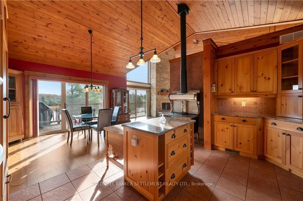 787 BROOKS CORNER Road photo 9