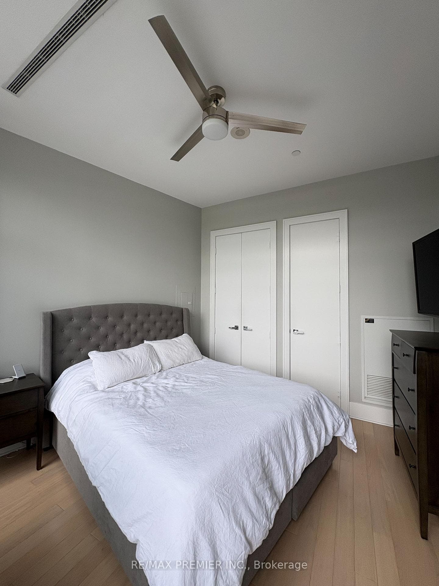 29 Queens Quay Unit 1208 photo 14