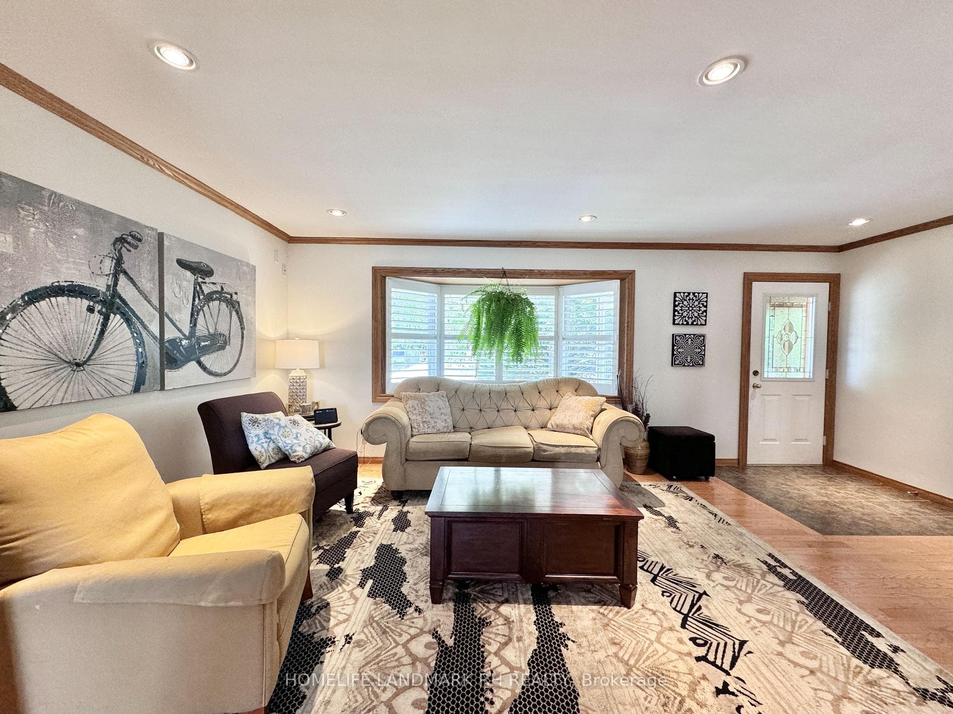 23 Willow Park Drive photo 6