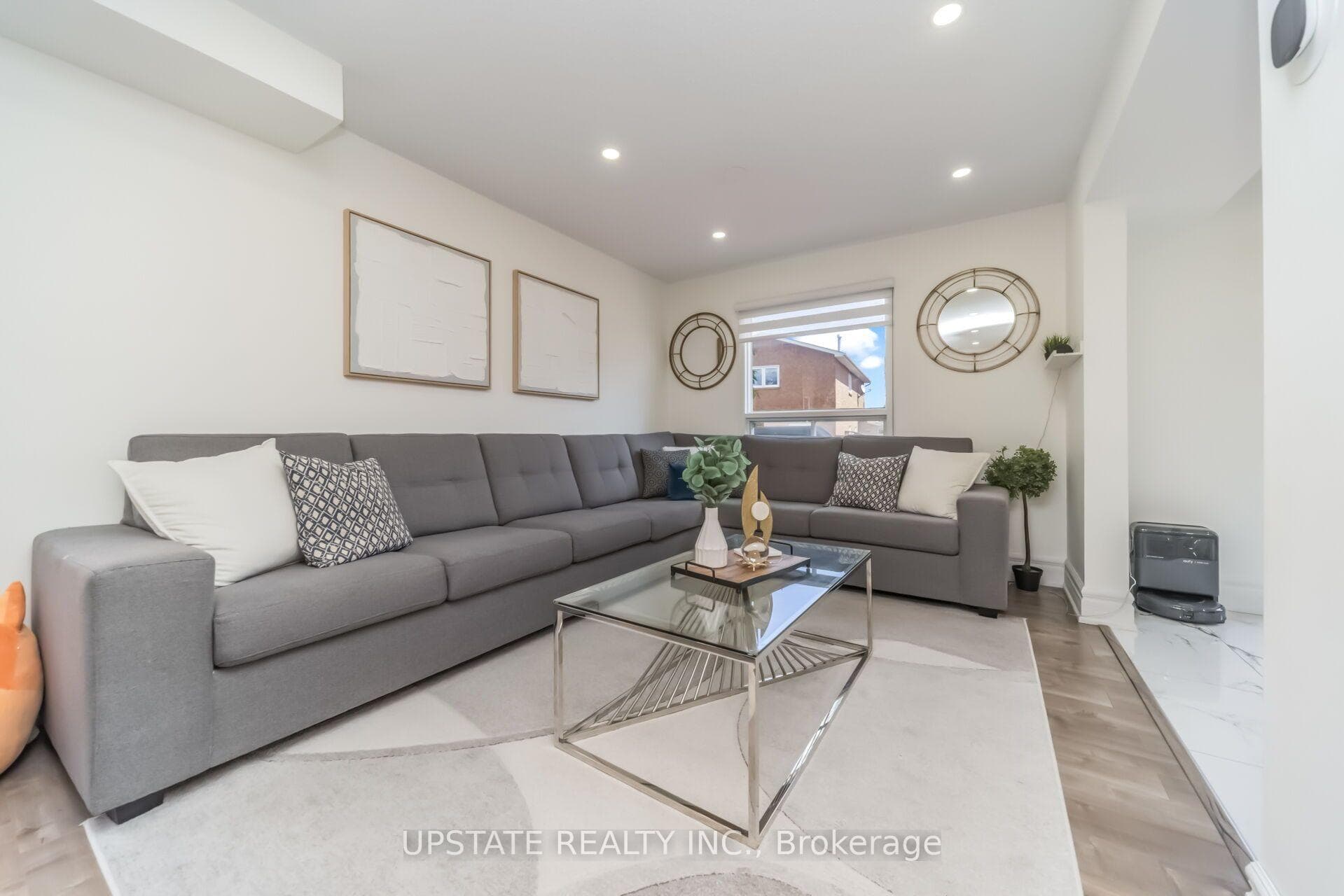 145 Valonia Drive photo 9