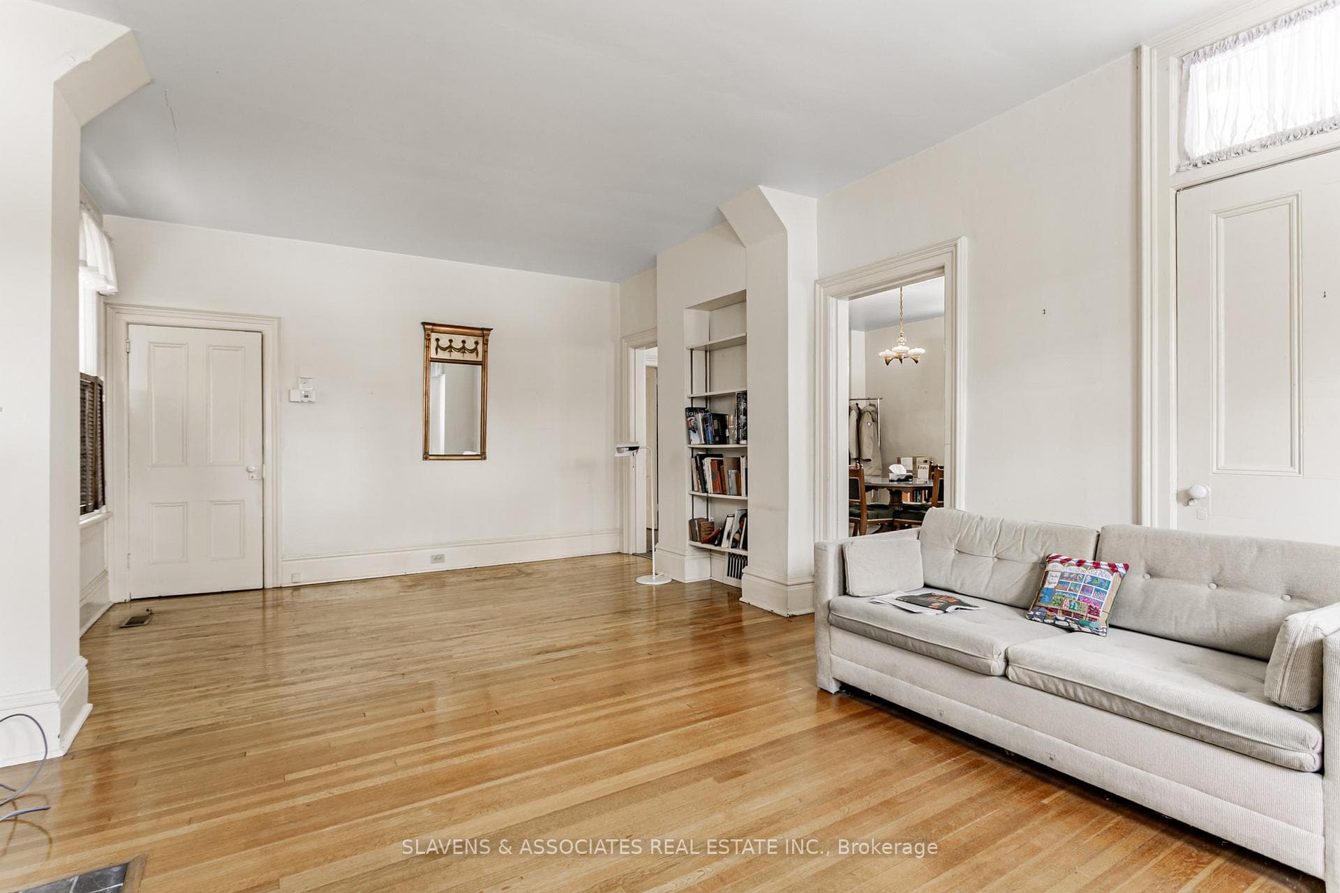 49 Queens Drive photo 16