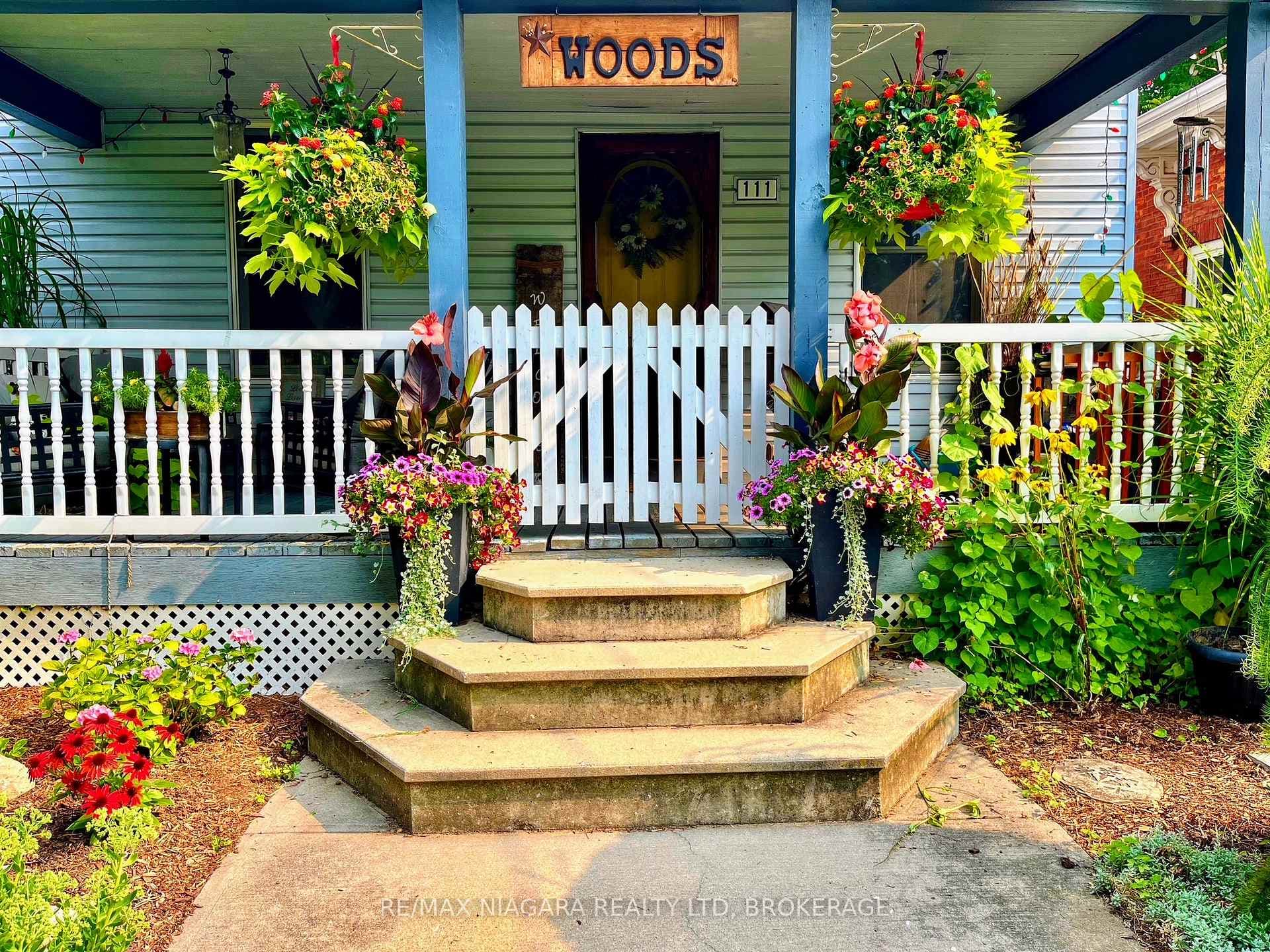 111 LOUISA Street photo 37