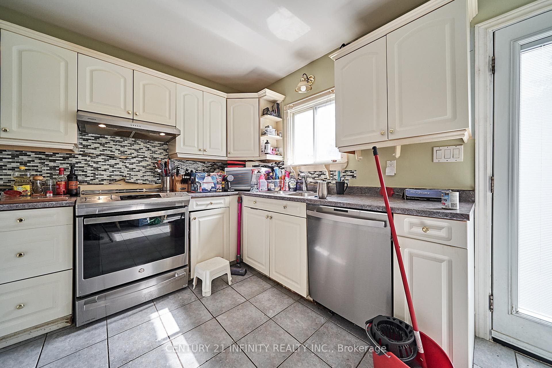 616 Holland Street photo 7