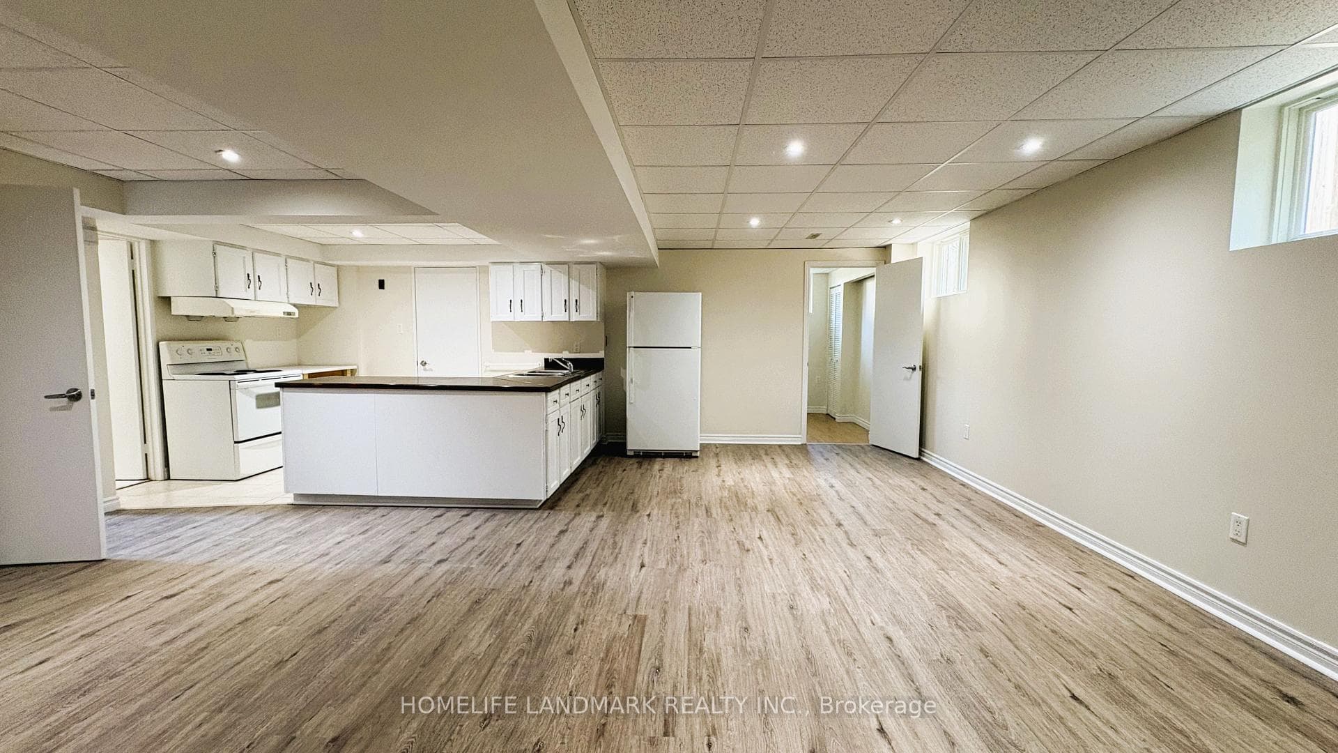 171 Greenfield Avenue Unit Bsmt photo 9