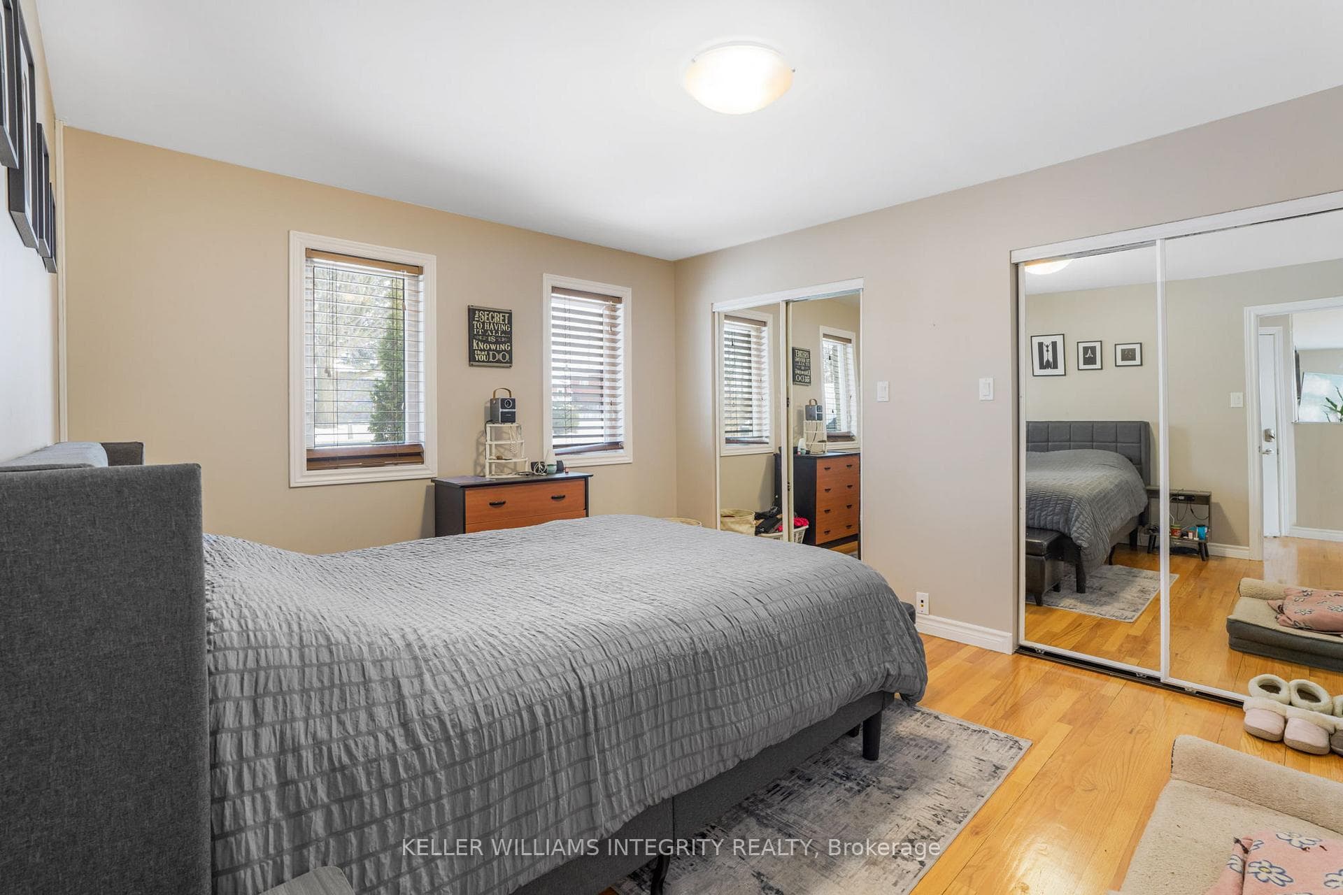 488 Lalonde Street photo 15