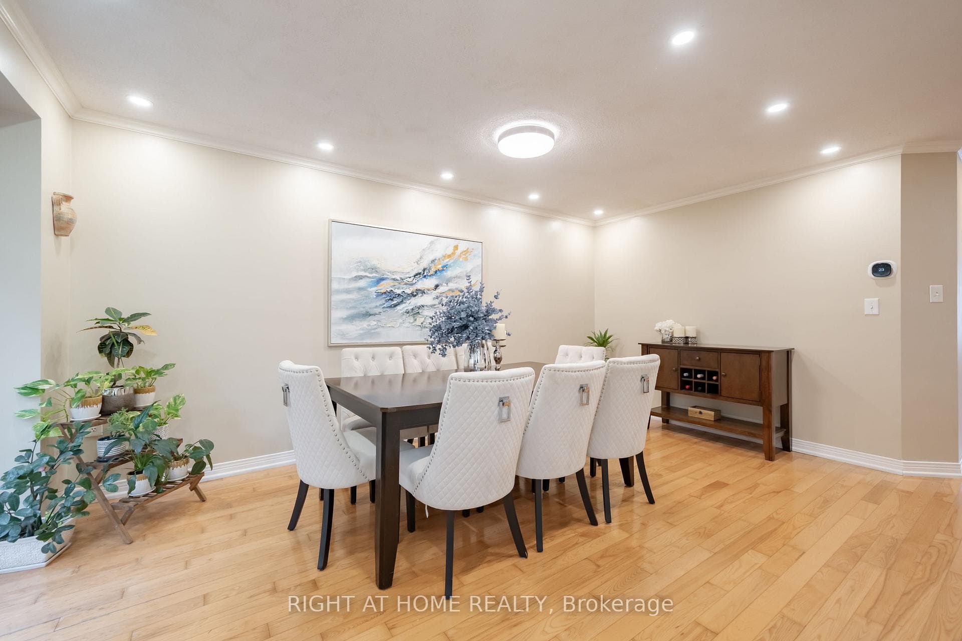Open concept Dining