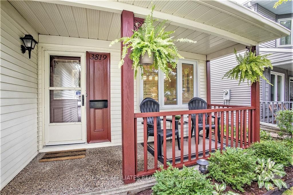 3819 AUTUMNWOOD Street photo 3