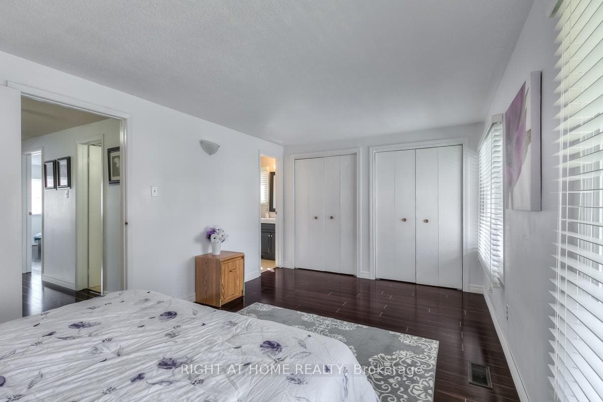 76 Ashridge Drive photo 13