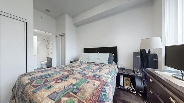 9205 Yonge Street Unit 814 photo 11