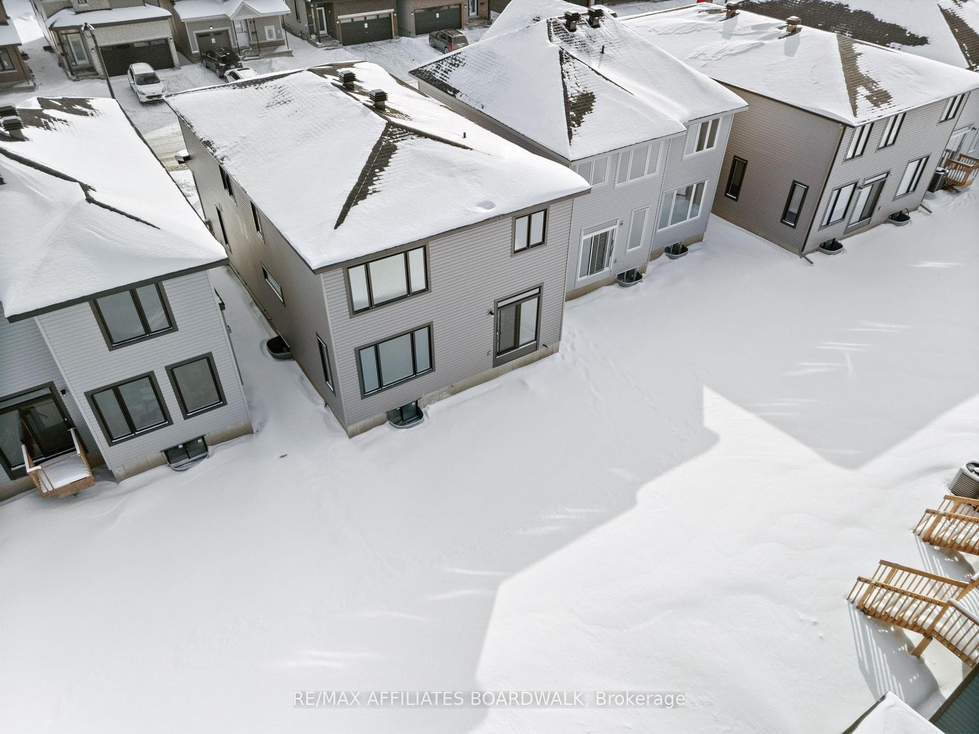 104 Lumen Place photo 39