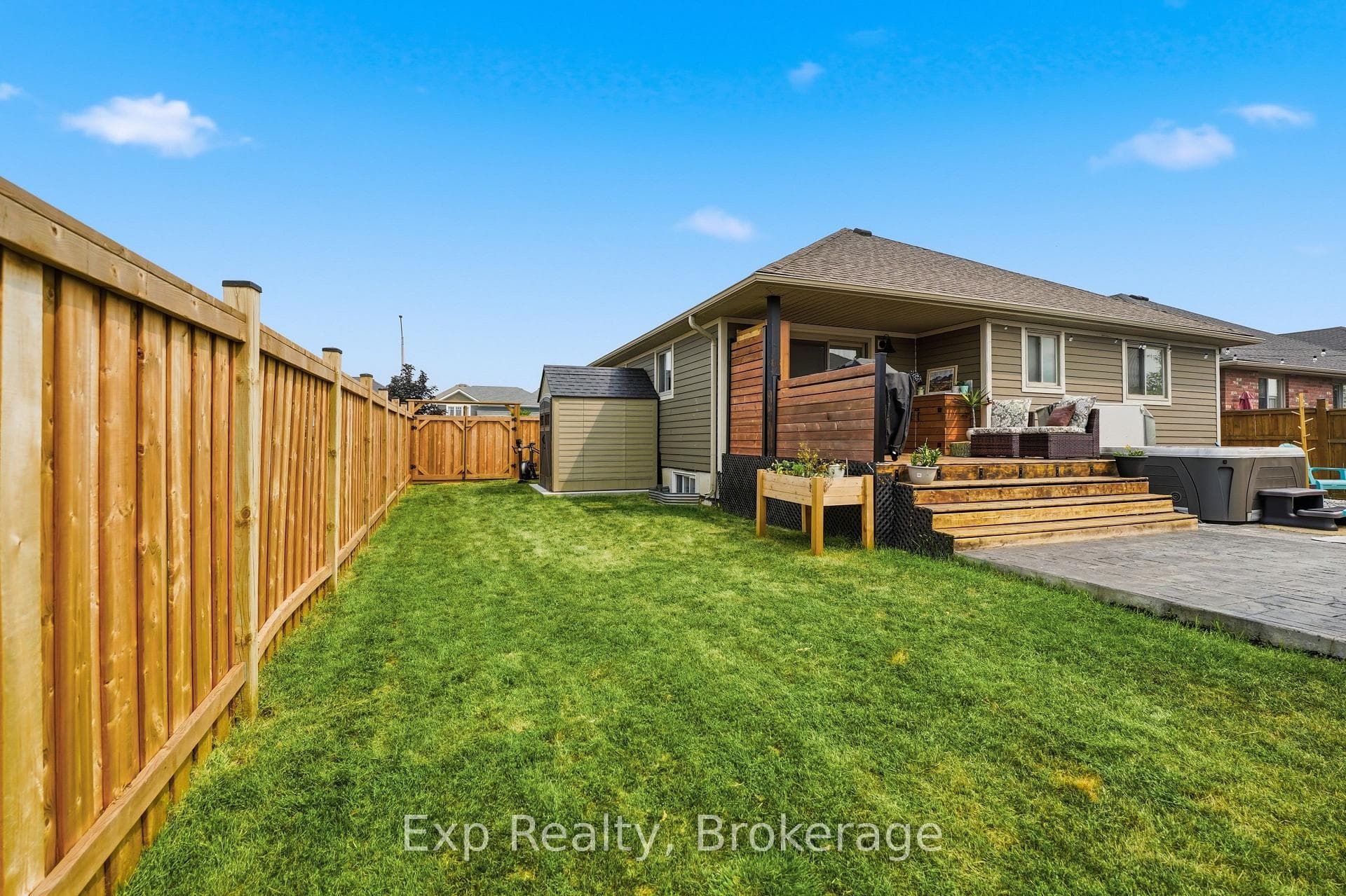 7 Tessa Boulevard photo 42