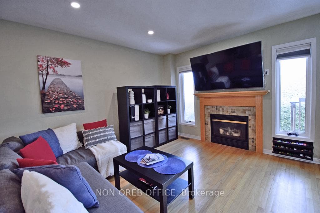 105 TALL OAK Private photo 12