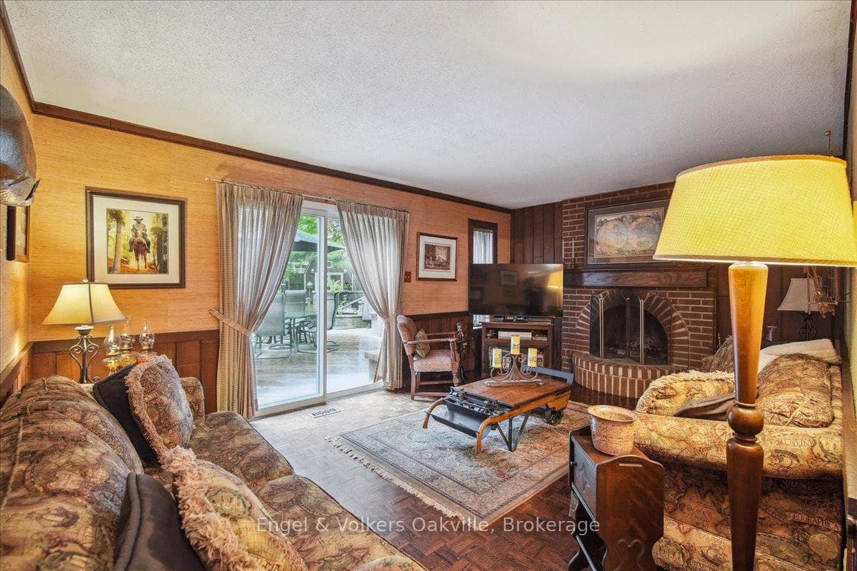 250 Gatestone Avenue photo 17