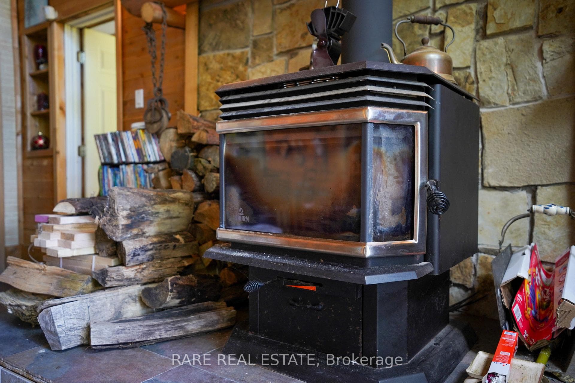 139D Petit Lane photo 4