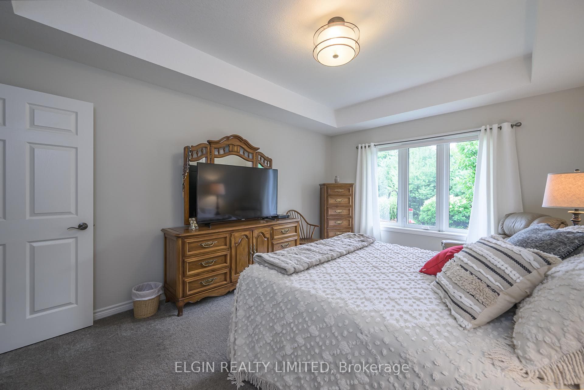 424 Beamish Street photo 16