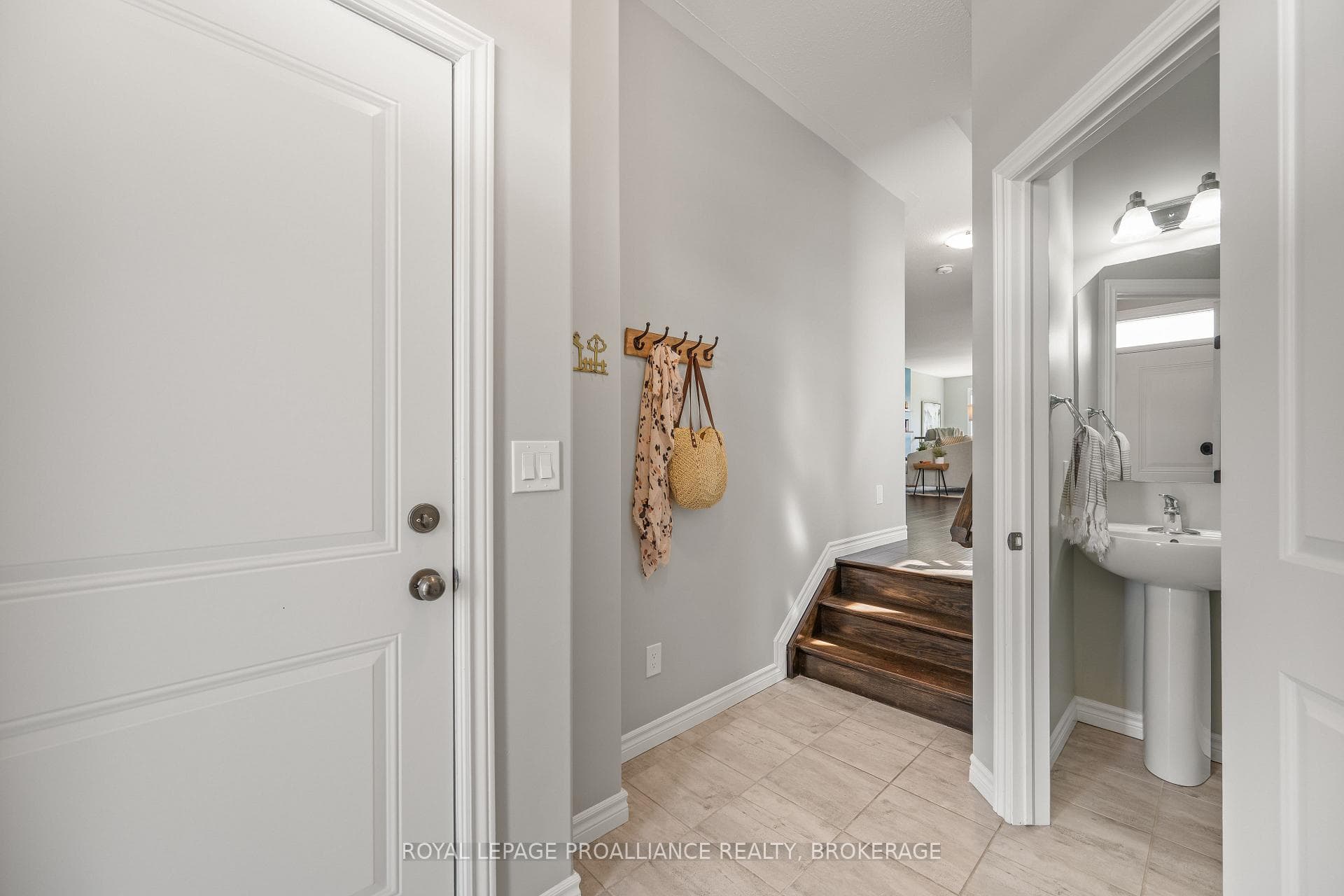 1456 Monarch Drive photo 5