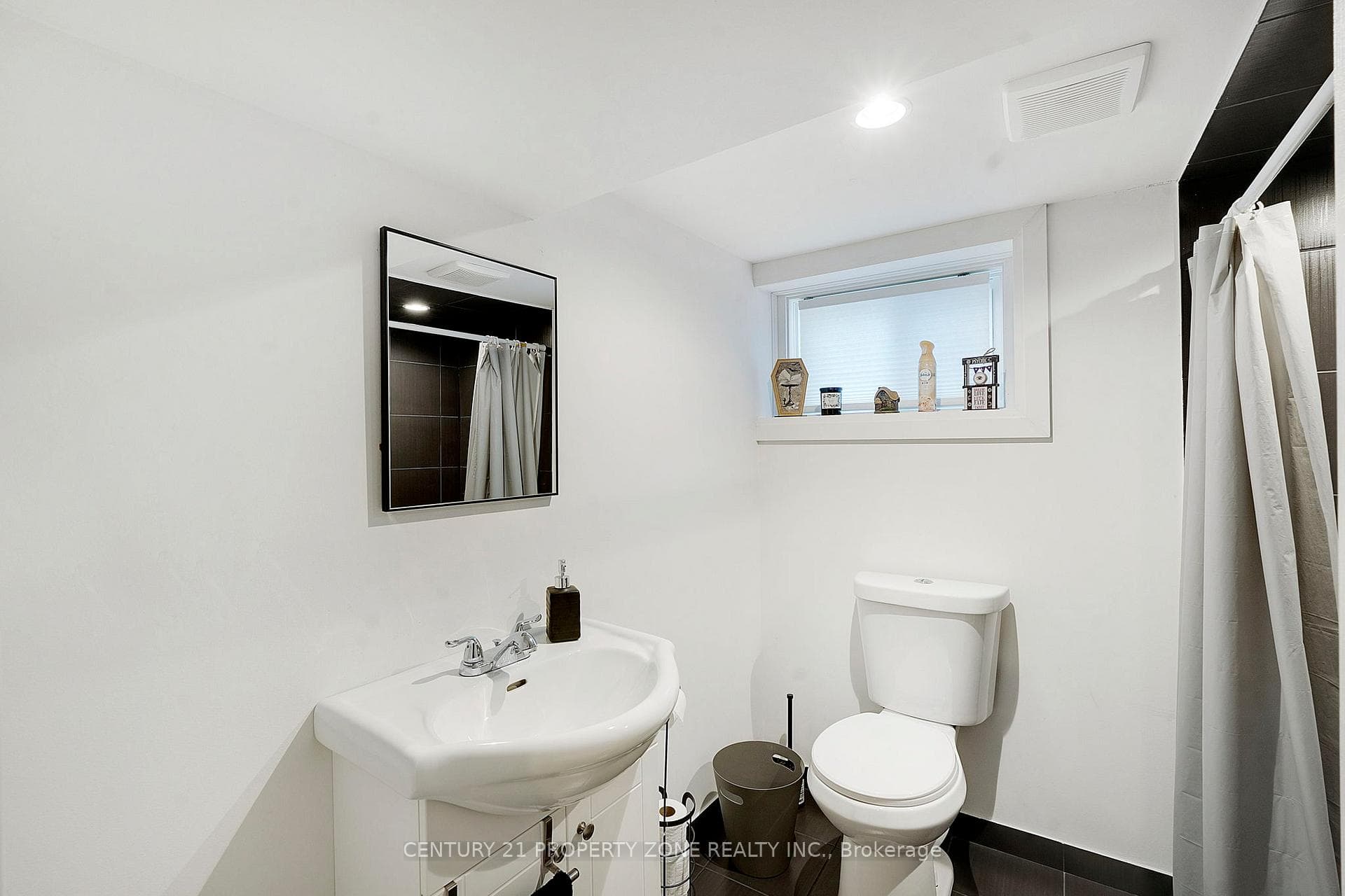 74 John Street photo 30