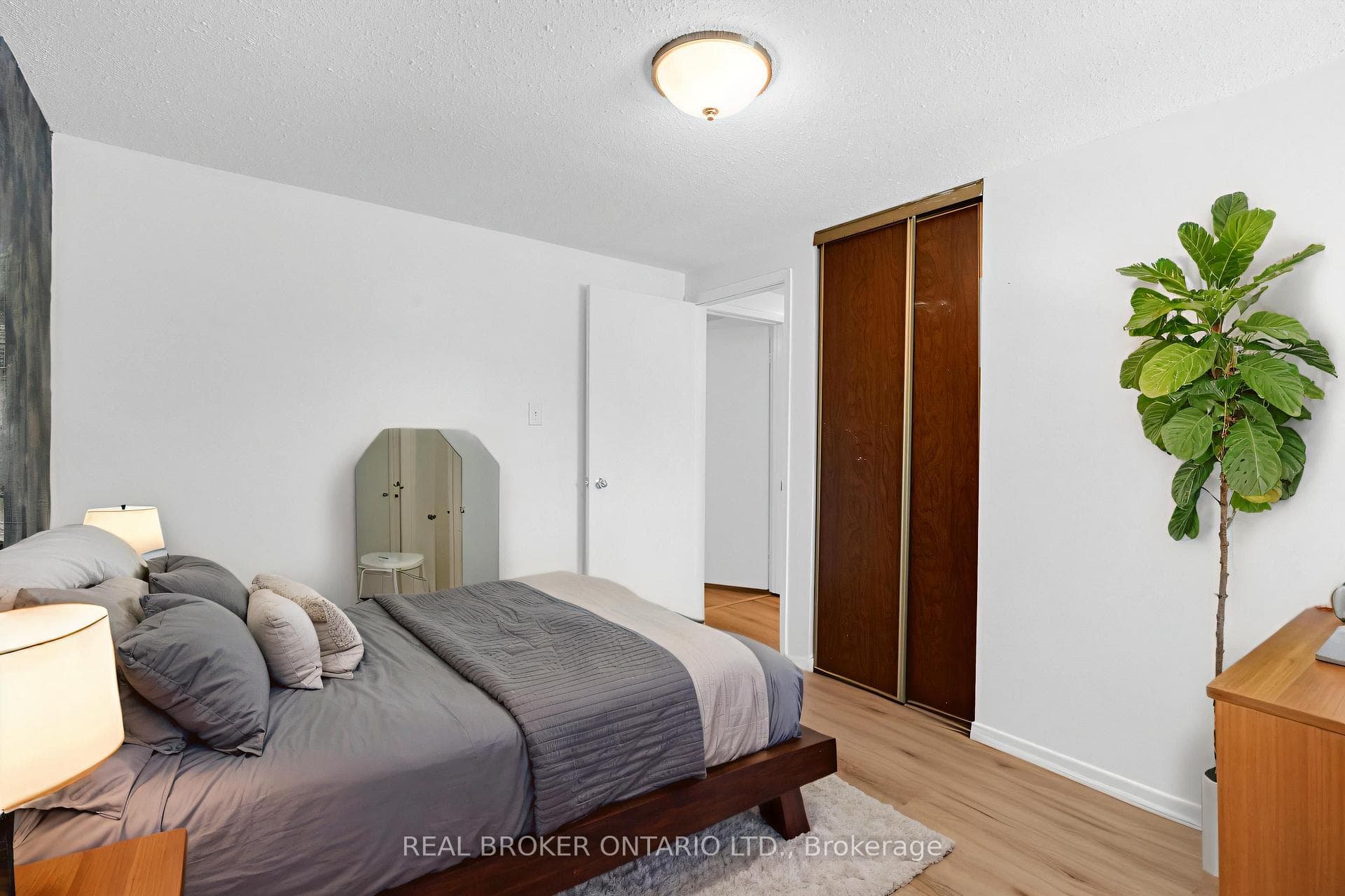 57 Bernick Drive photo 21