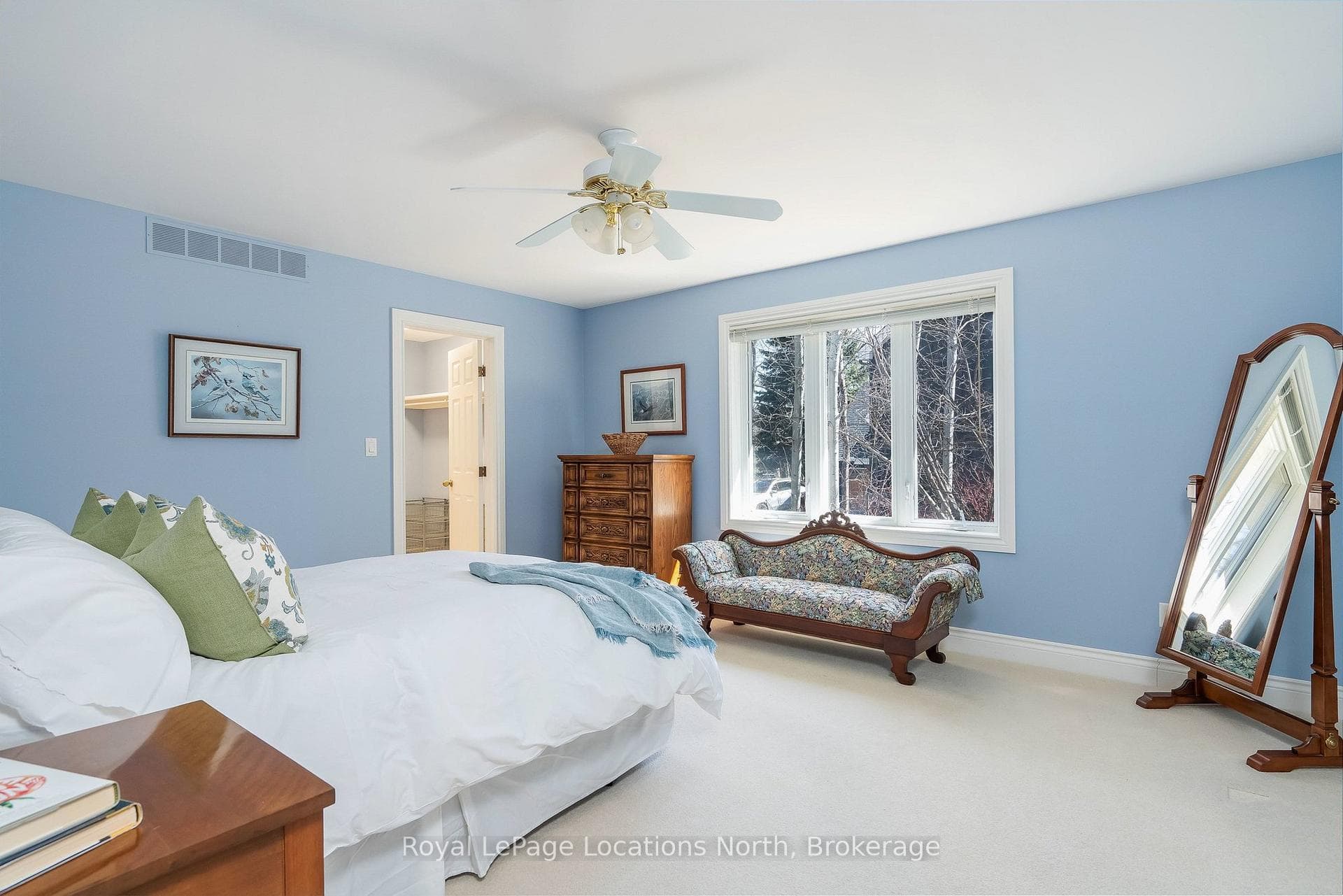130 Cortina Crescent photo 24