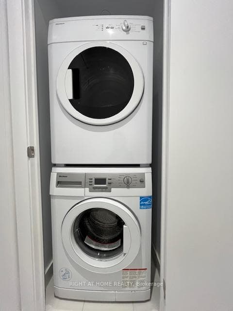 Washer & Dryer