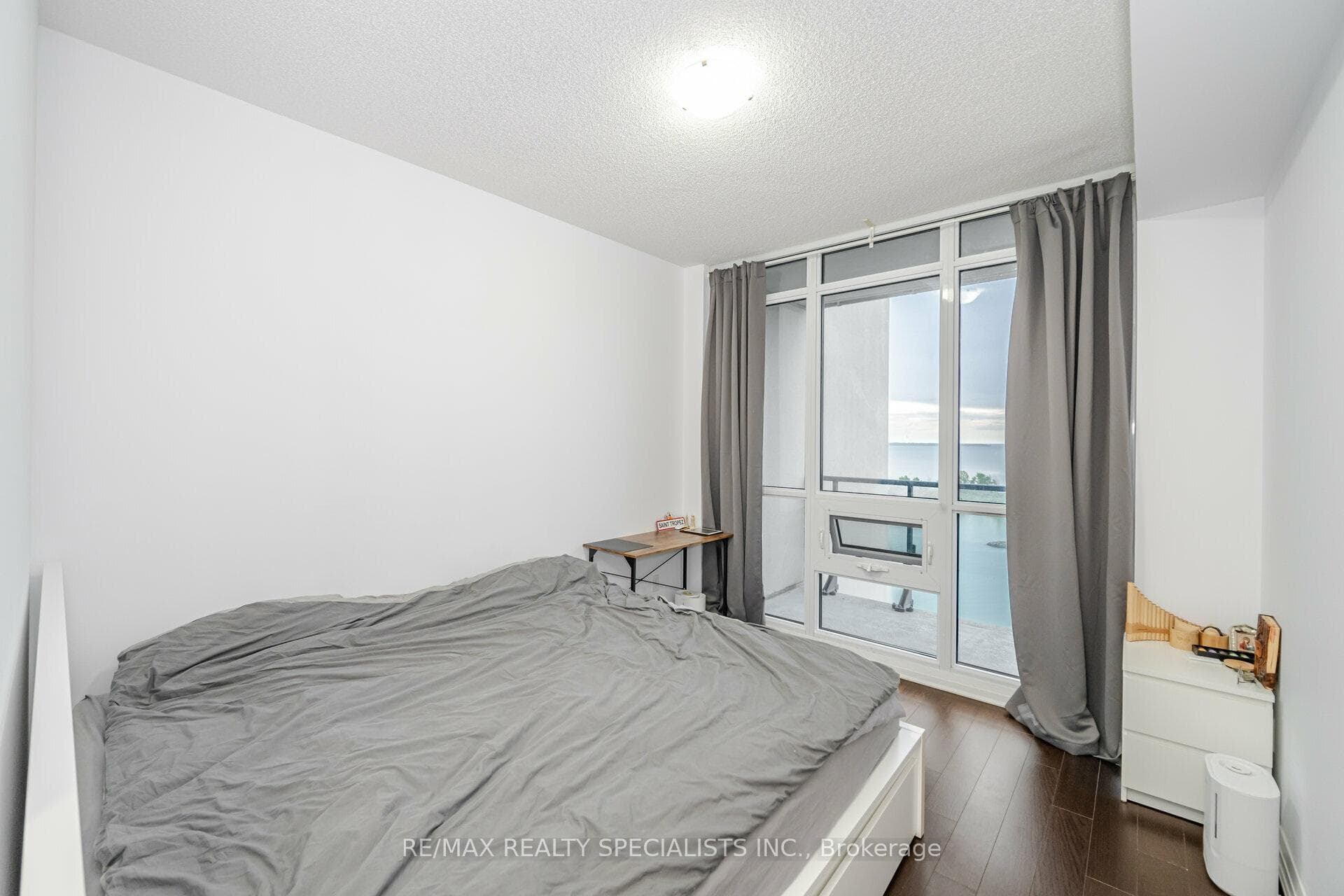 59 Annie Craig Drive Unit 1604 photo 15
