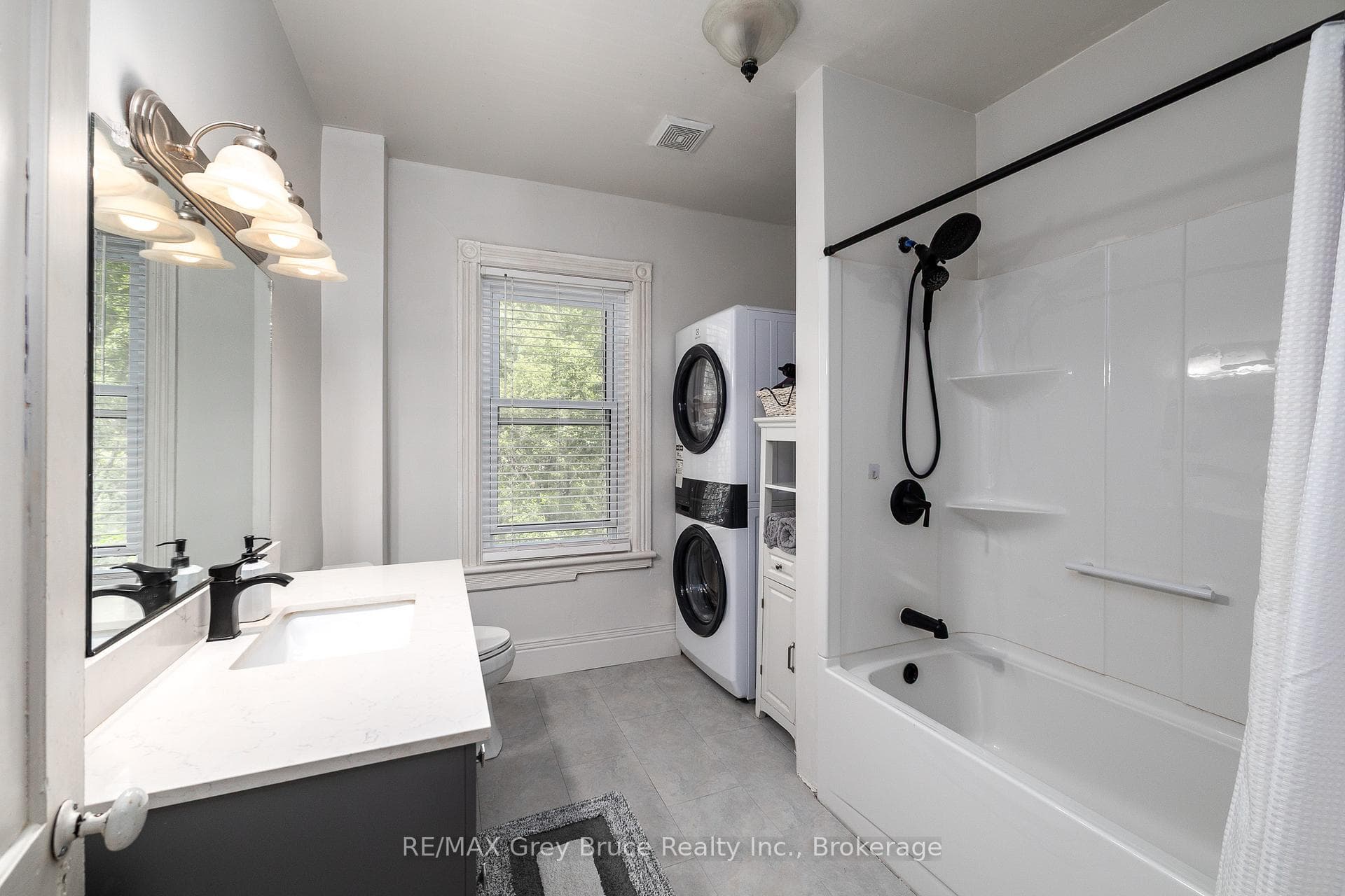 580 23rd Street photo 25