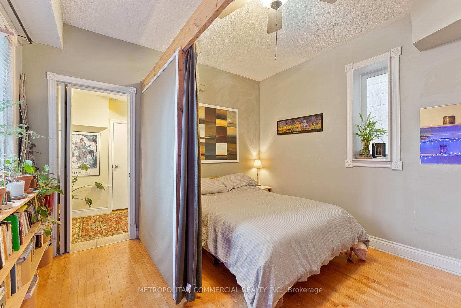 163 Niagara Street photo 16