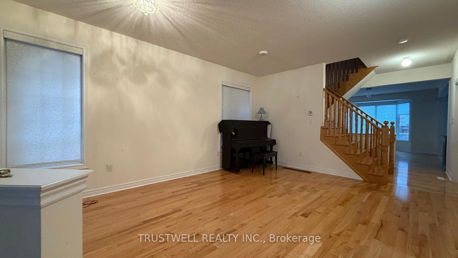 54 Busch Avenue photo 5
