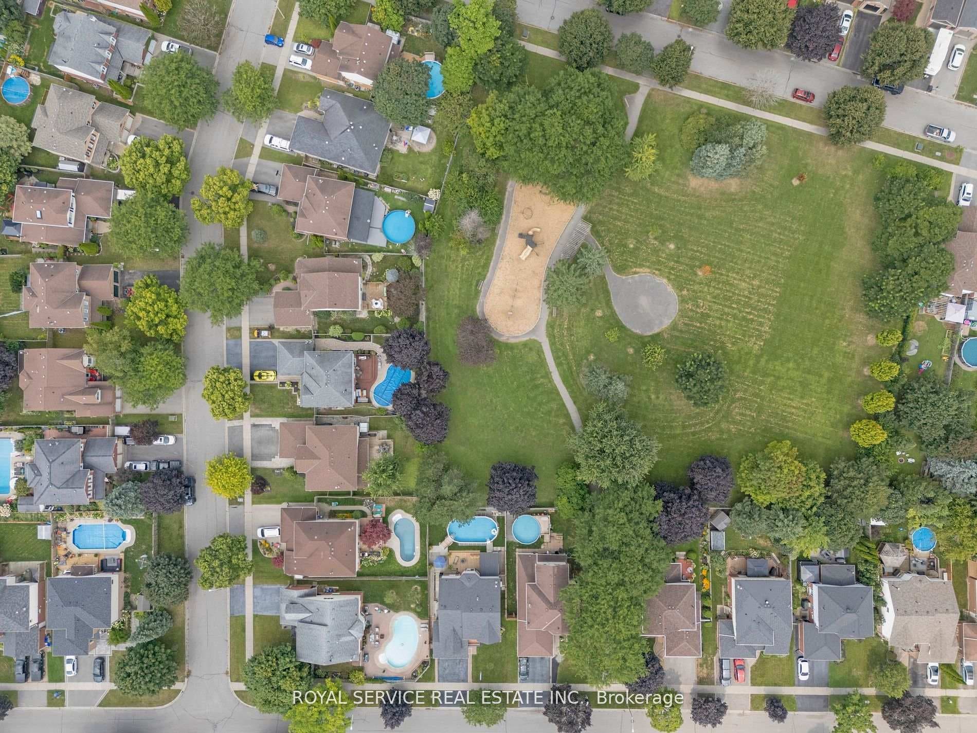 16 Resnik Drive photo 40