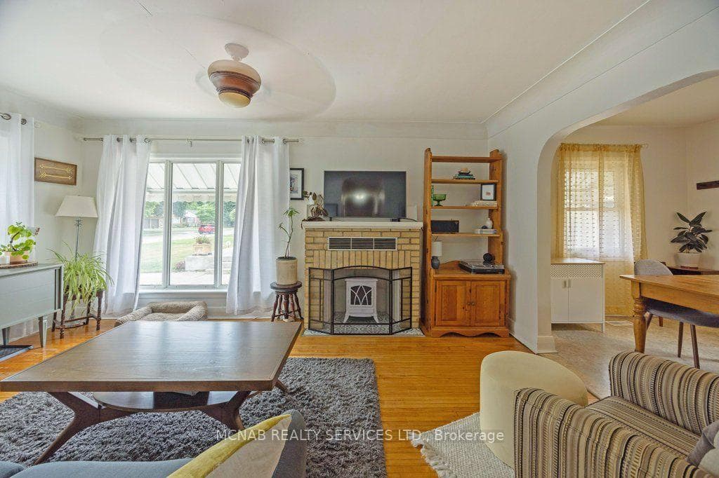 52 Broadway Avenue photo 6