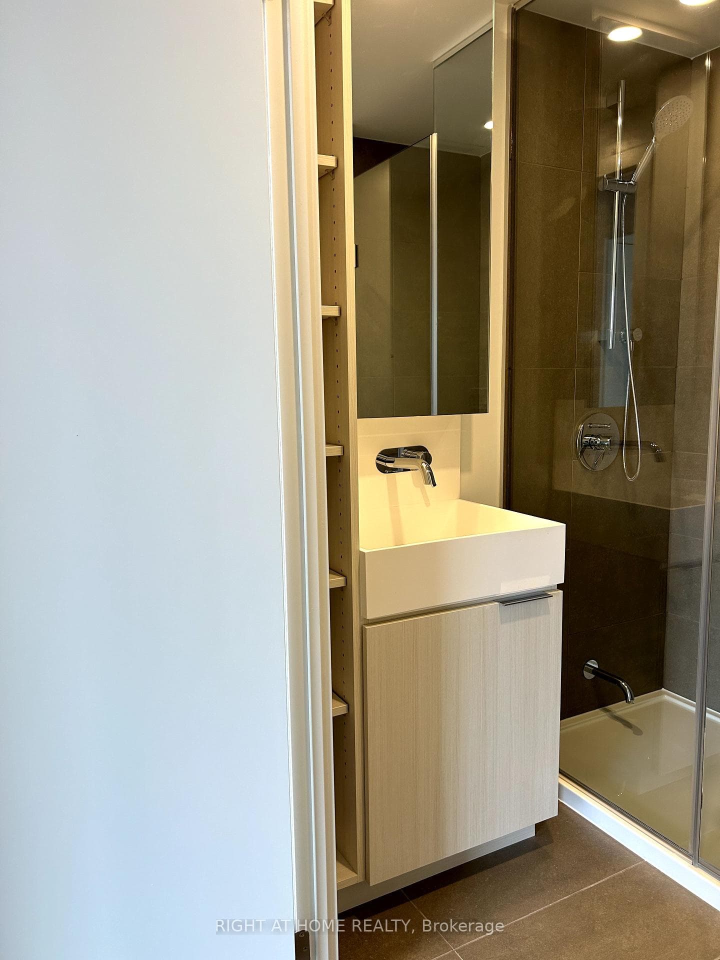 370 Martha Street Unit 1802 photo 15