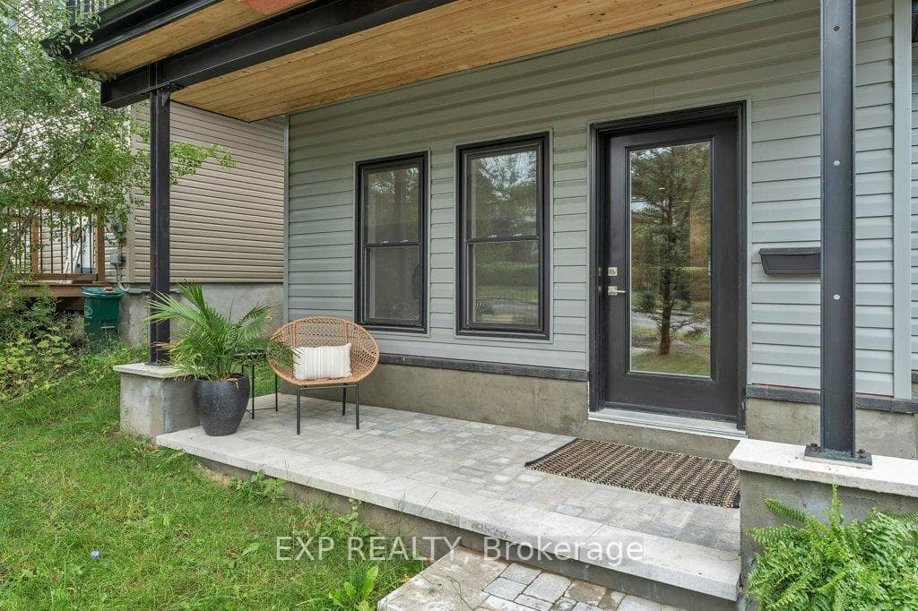 164 Henry Street photo 5