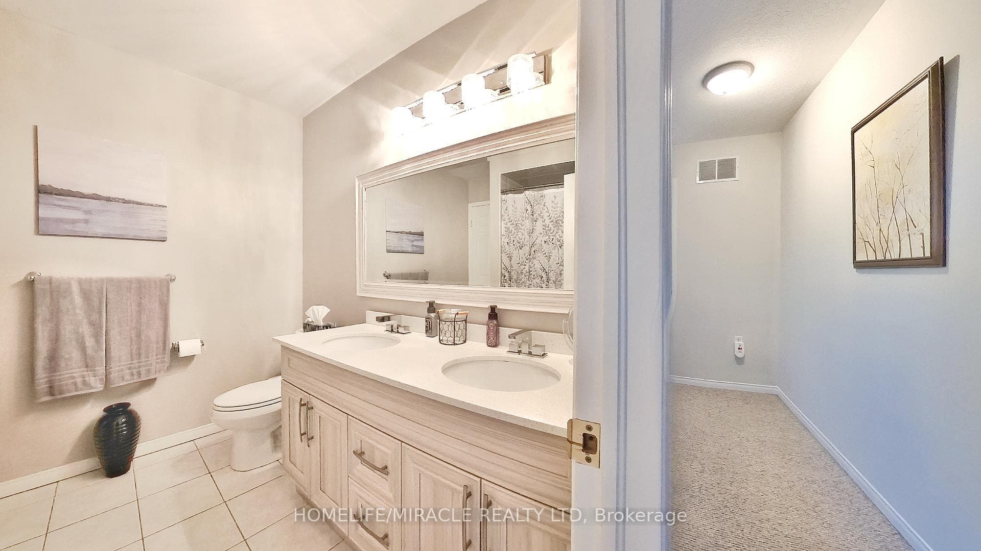 174 Highbury Drive Unit 9 photo 24