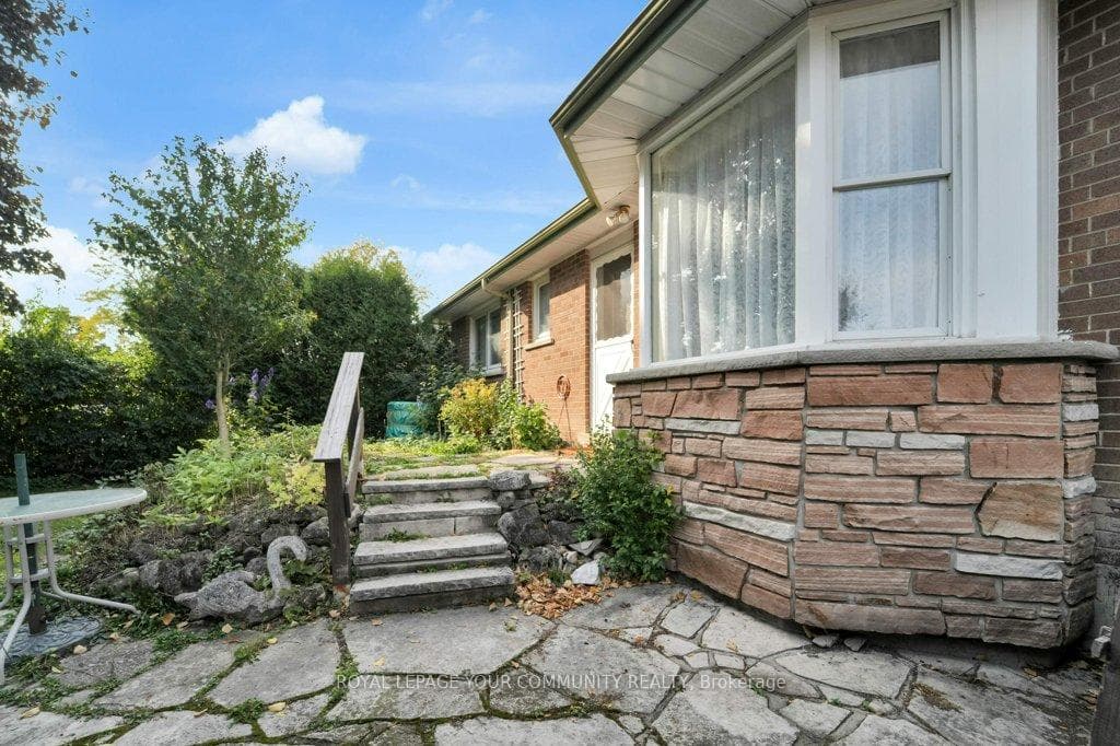 125 Pleasant Avenue photo 34