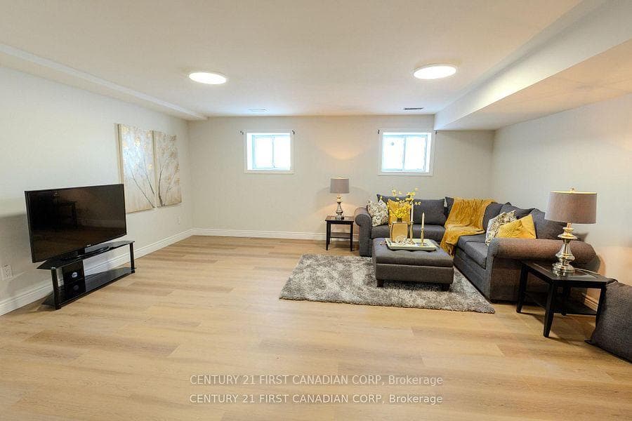 71 Adswood Road photo 26