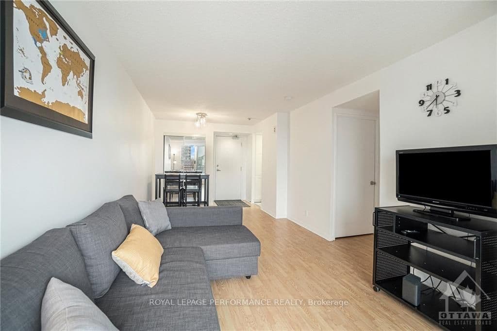 45 HOLLAND Avenue Unit 710 photo 9