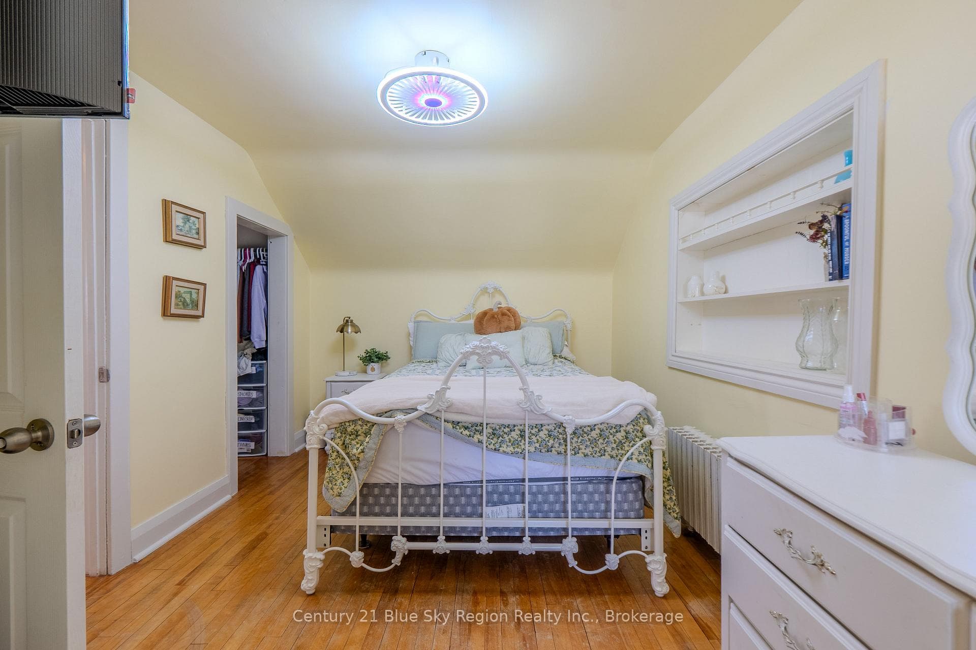 137 Whitney Avenue photo 23