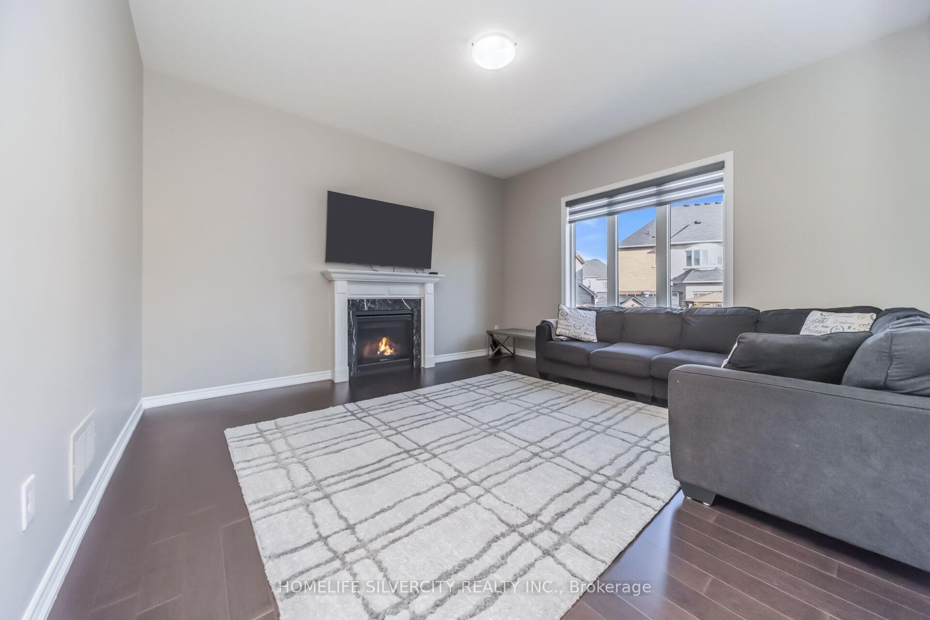 14 Observatory Crescent photo 12