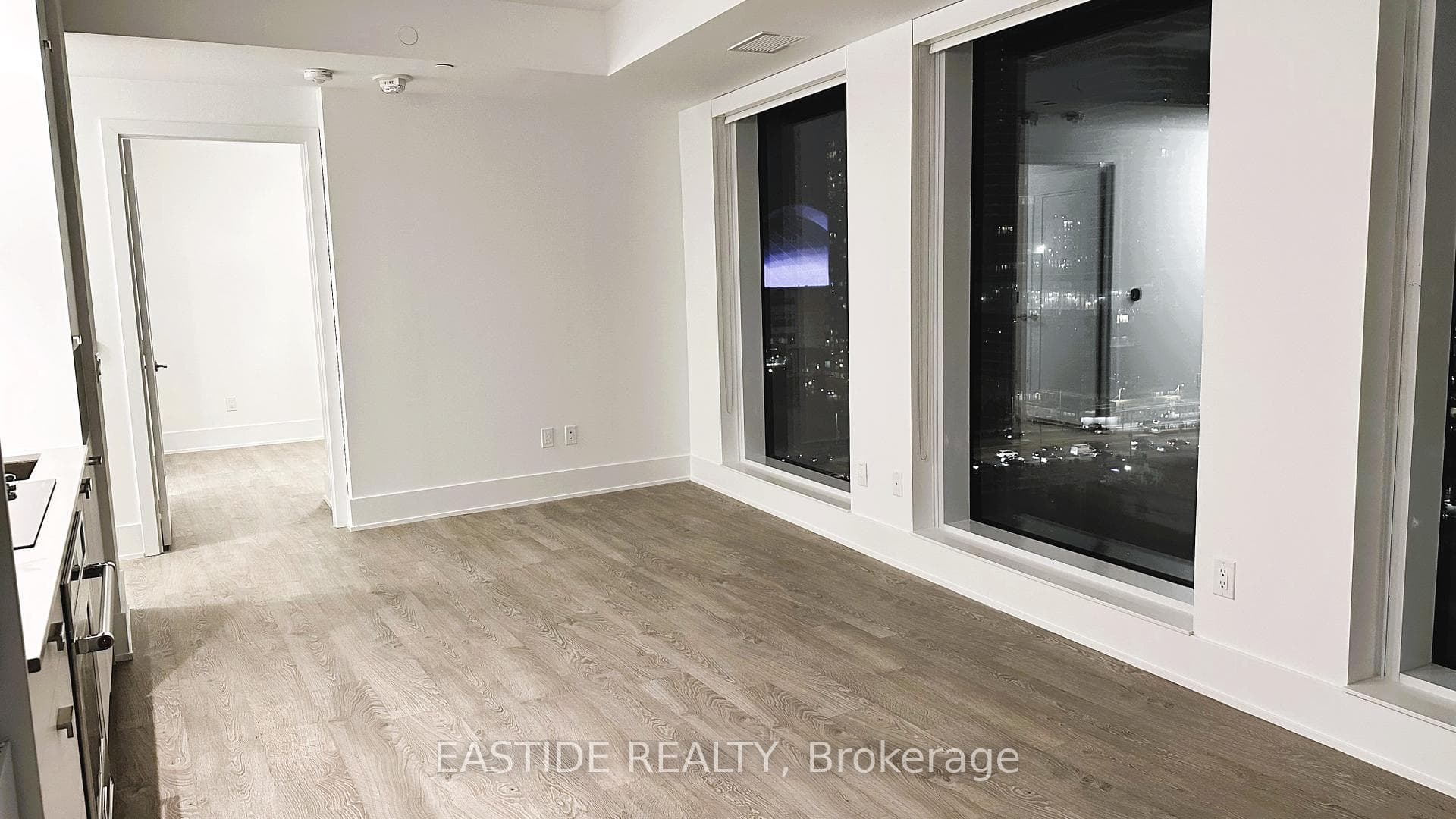 470 FRONT Street Unit 913 photo 9