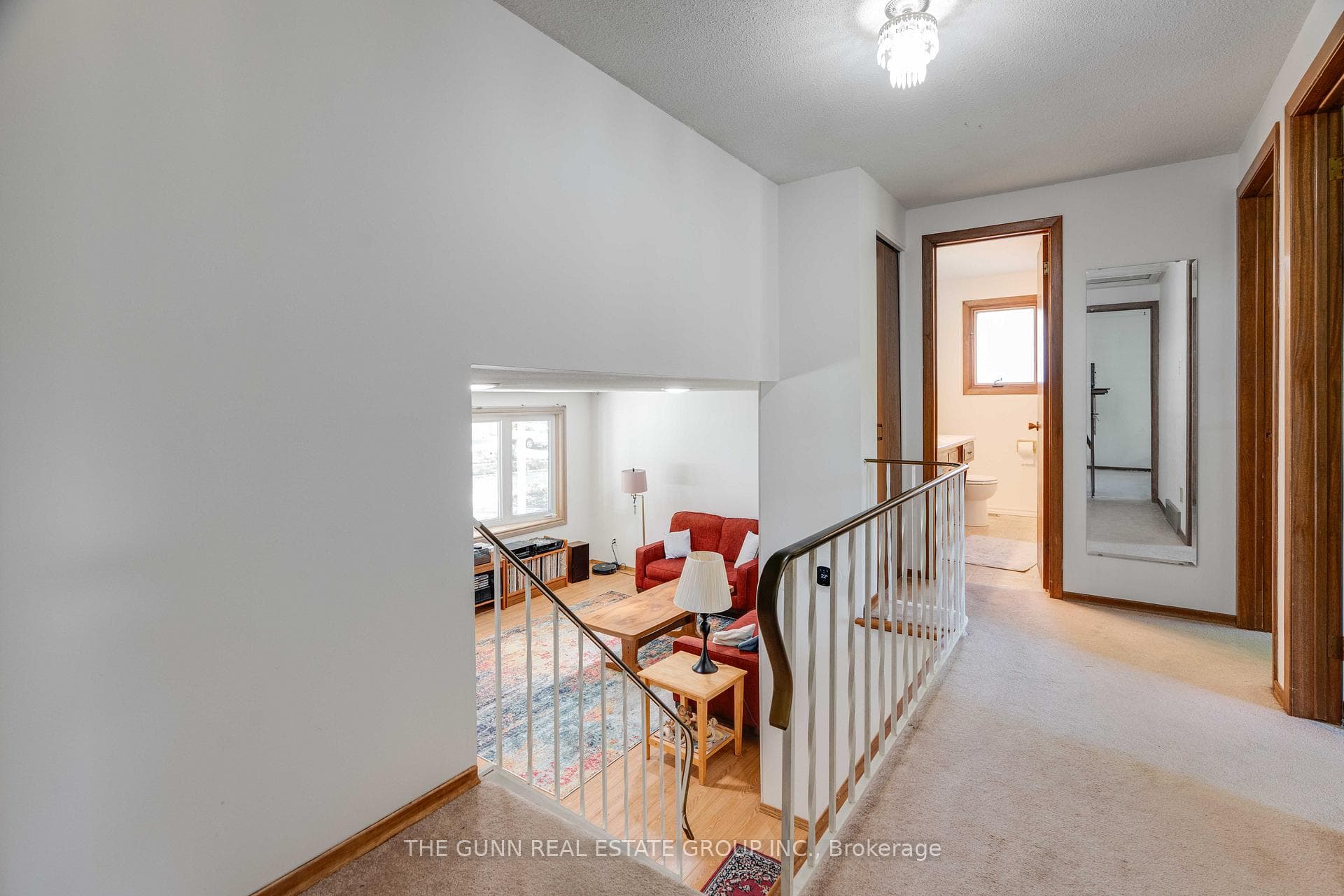 53 Haliburton Crescent photo 15