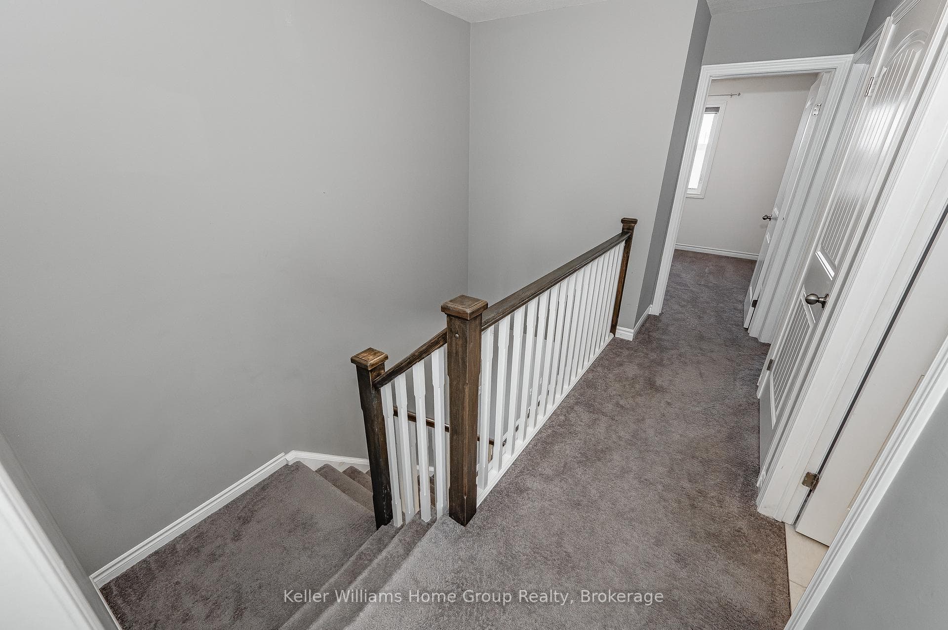 47 Westminister Crescent photo 17