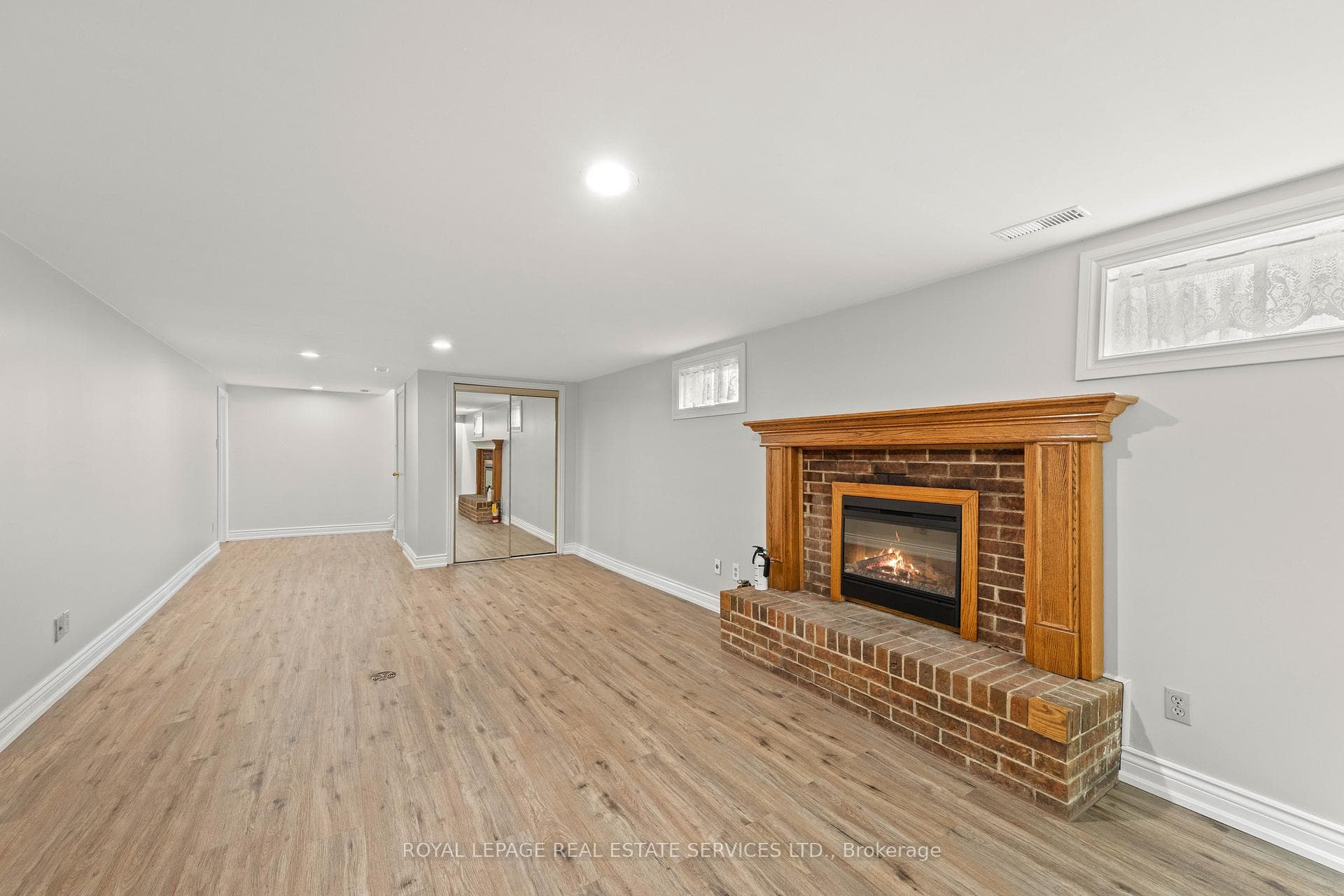 10 Holman Crescent photo 34