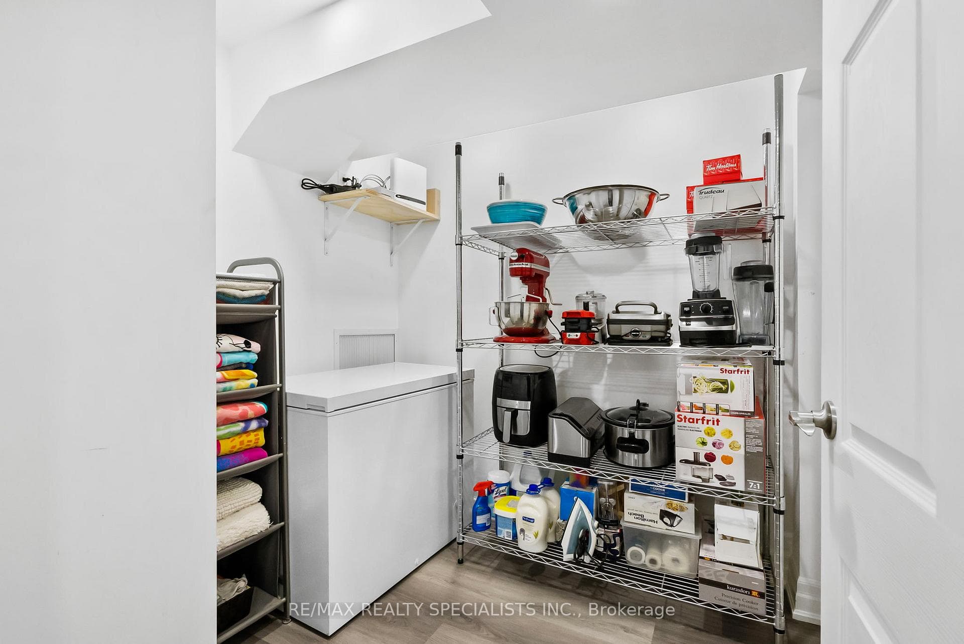 8 Brumwell Street photo 39