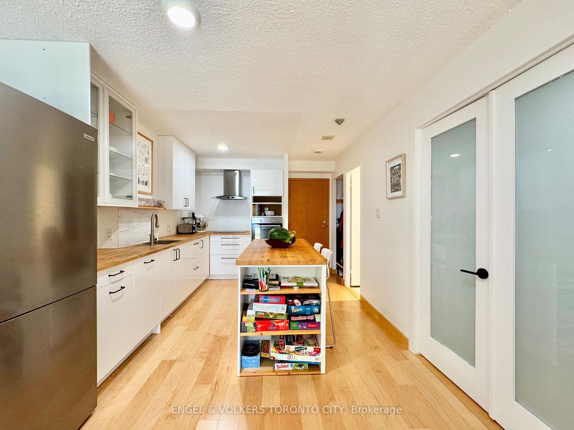 44 St Joseph Street Unit 2410 photo 5